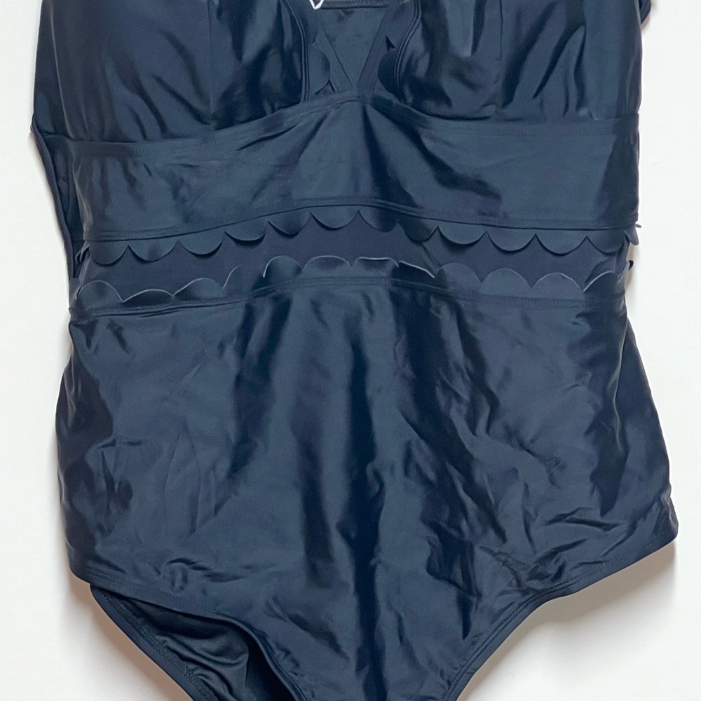 Cupshe Black One Piece Swimsuit - Picture 8 of 9